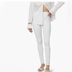FAVORITE DAUGHTER
 NWT 